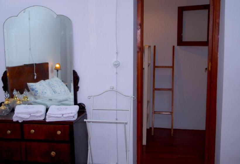 هاستل Olmitos 3, Casa Palacio Real Piedad