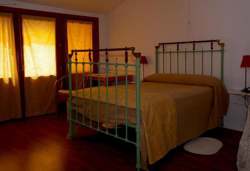 هاستل Olmitos 3, Casa Palacio Real Piedad