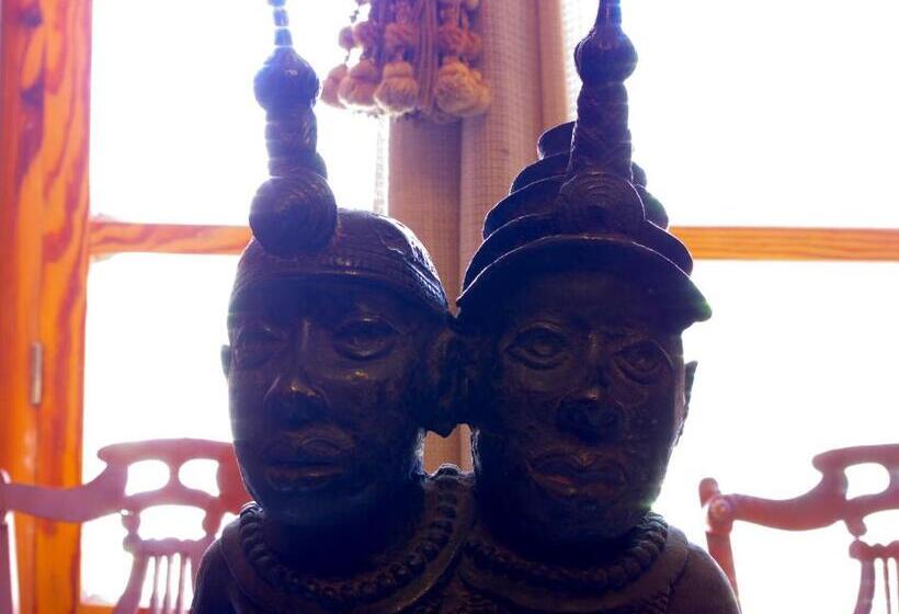 هاستل Olmitos 3, Casa Palacio Real Piedad