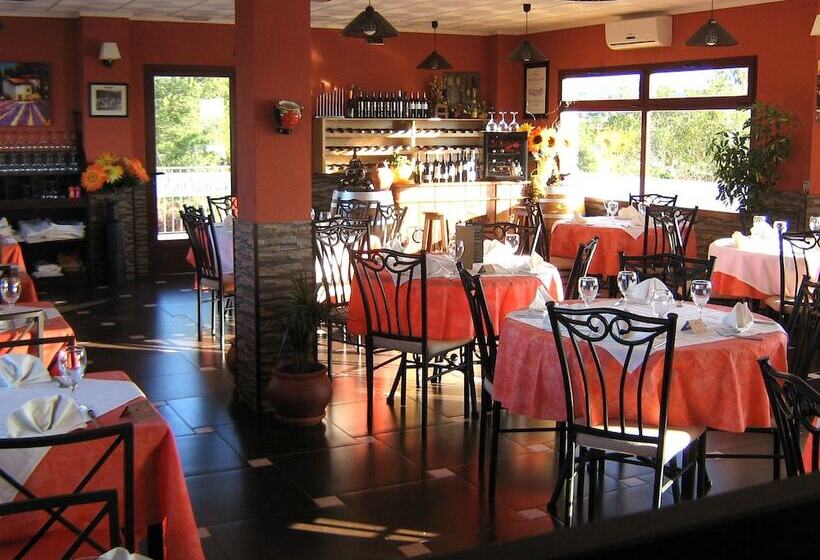 فندق Restaurante Rural Cau Blanch