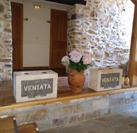 فندق Veniata