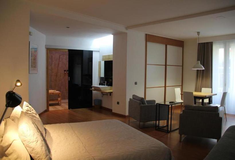 Las Coles Apartasuites