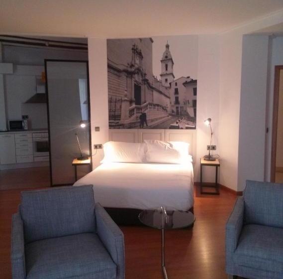 Las Coles Apartasuites