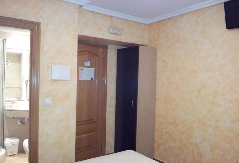 פנסיון Alojamientos Río Cares