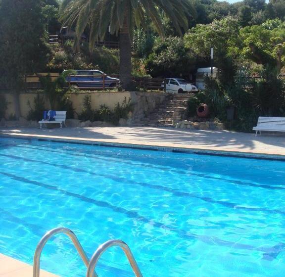 بنسيون Camping Masnou