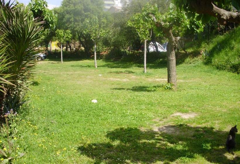 بنسيون Camping Masnou