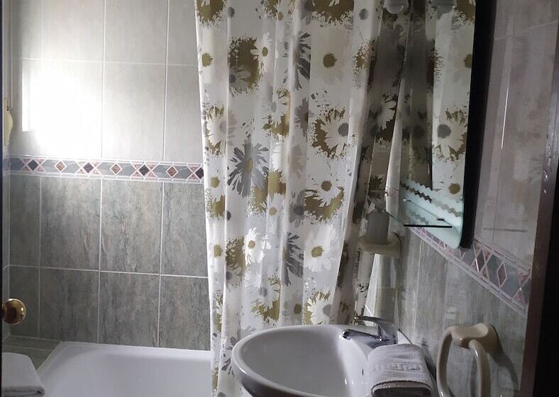 Пансион Hostal Andalucia De Arcos