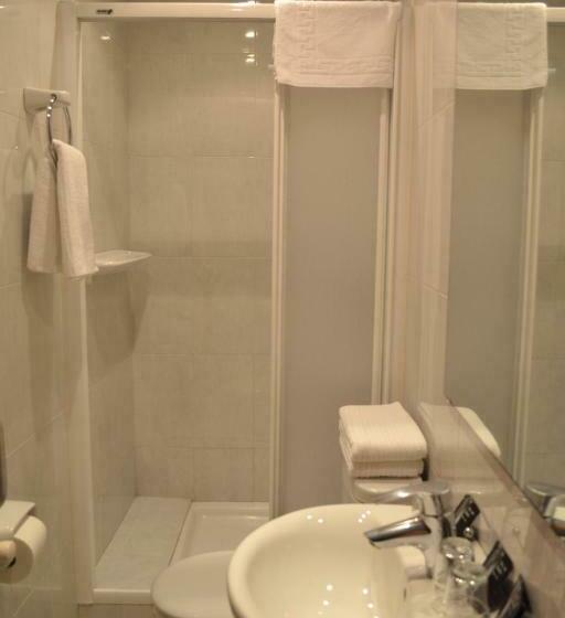 پانسیون Hostal Bartis