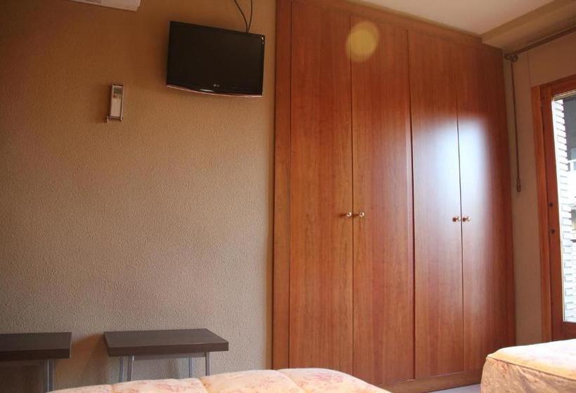 펜션 Hostal Cafeteteria Goya