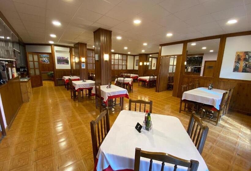 پانسیون Hostal Can Josep