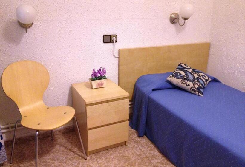 펜션 Hostal Carlos Iii