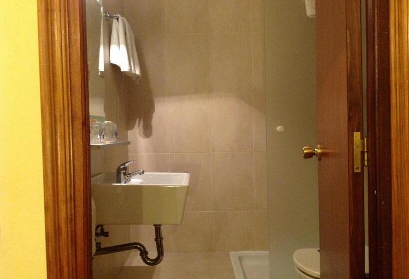 펜션 Hostal Cerezo 2