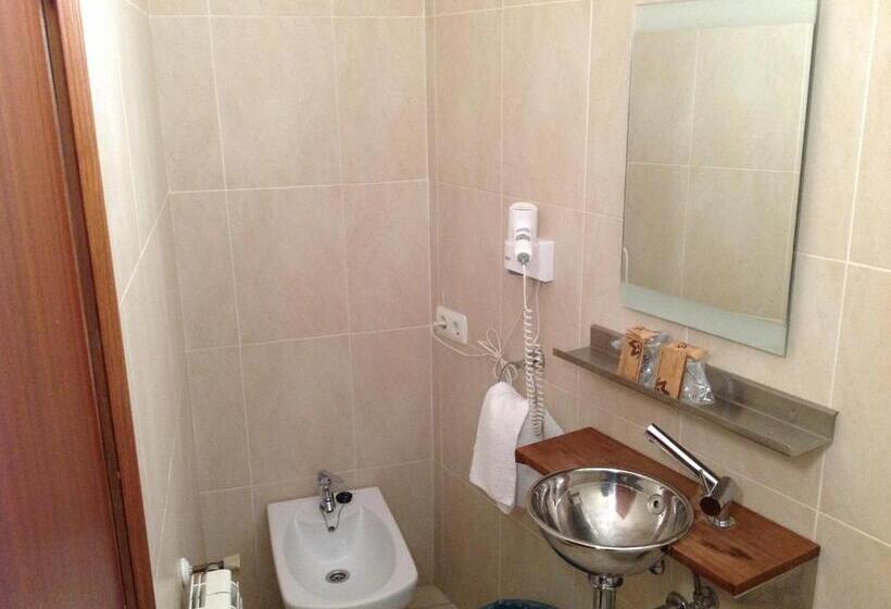 펜션 Hostal Cerezo 2