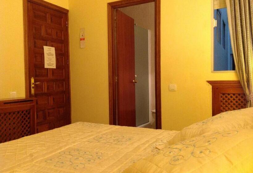 펜션 Hostal Cerezo 2