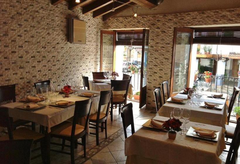 펜션 Hostal Cerezo 2