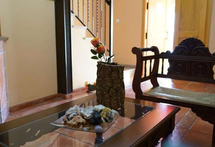 بنسيون Hostal La Dehesa Del Valle Pedroches