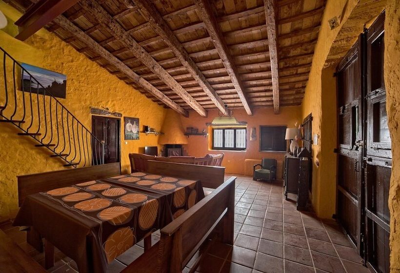 ペンション Chalet De Montaña Pous De La Neu