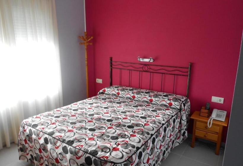 펜션 Hostal Donaire Ii