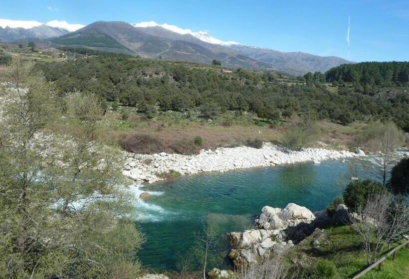 پانسیون Hostal El Cardenillo
