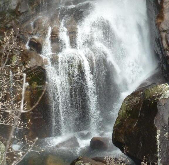 پانسیون Hostal El Cardenillo