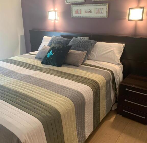 بنسيون Hostal El Lechuguero