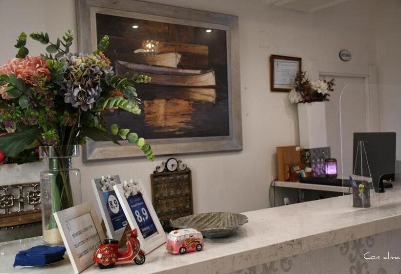 Пансион Hostal El Puerto Boutique