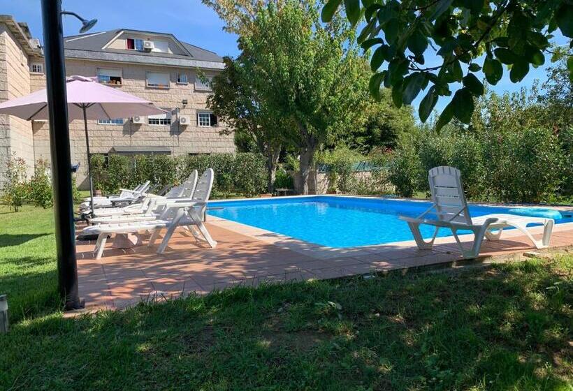 ペンション Hostal Expo