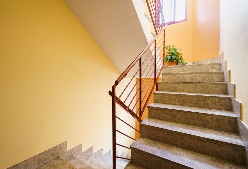 پانسیون Hostal Frasca By Vivere Stays