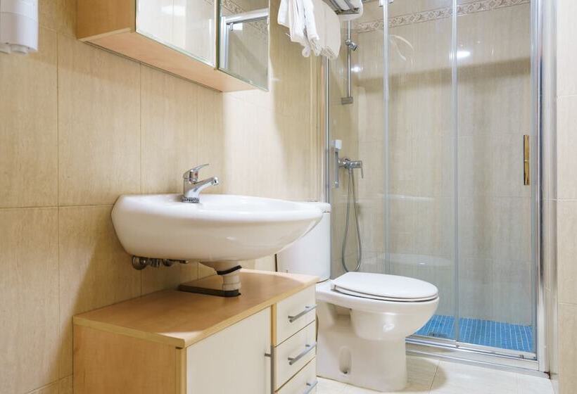 پانسیون Hostal Frasca By Vivere Stays