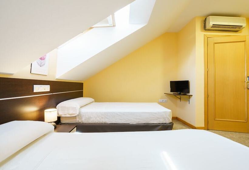 پانسیون Hostal Frasca By Vivere Stays