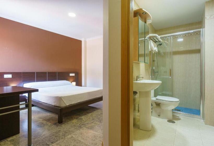 پانسیون Hostal Frasca By Vivere Stays