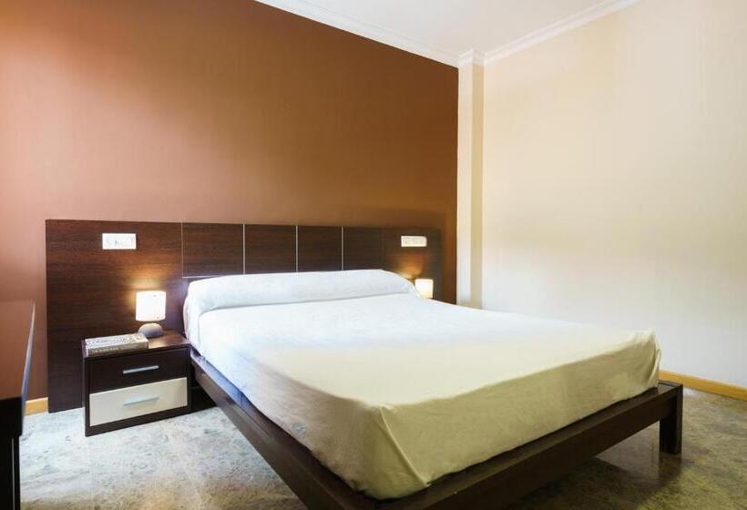 پانسیون Hostal Frasca By Vivere Stays