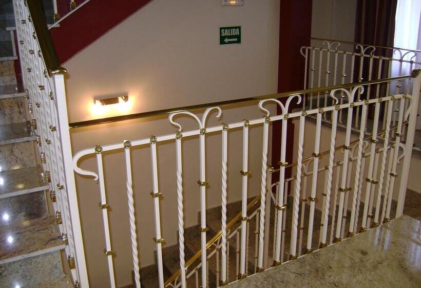 Пансион Hostal Jijones