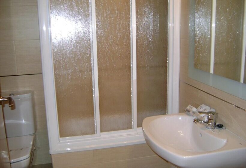 Пансион Hostal Jijones