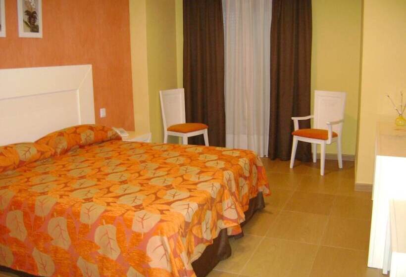 Пансион Hostal Jijones