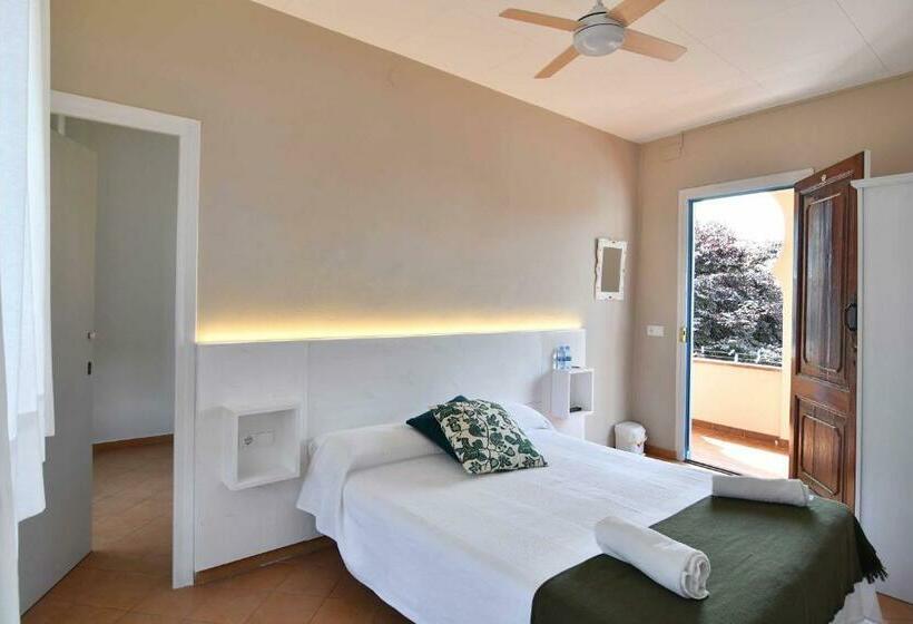 بنسيون Hostal L Estrella