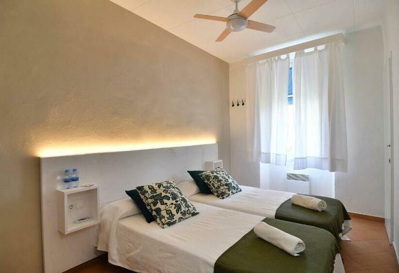 پانسیون Hostal L Estrella