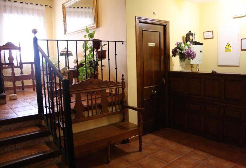 Пансион Hostal La Balquina