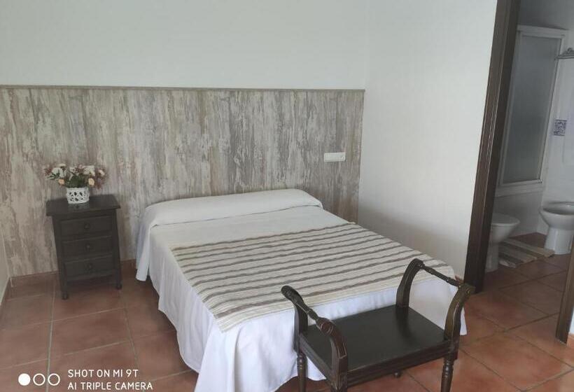 بنسيون Hostal La Dehesa Del Valle Pedroches