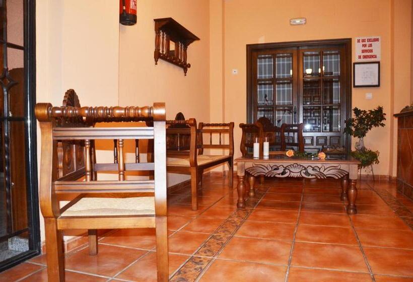 بنسيون Hostal La Dehesa Del Valle Pedroches