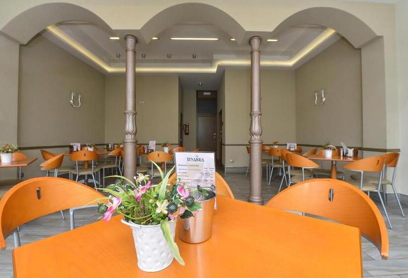 بنسيون Hostal Linares