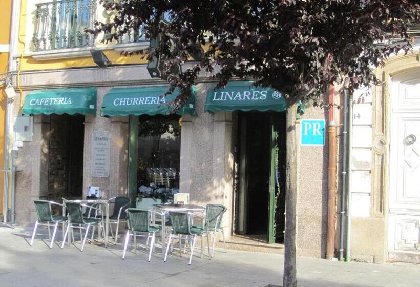 بنسيون Hostal Linares