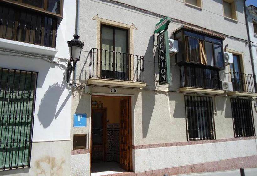 Пансион Hostal Los Claveles