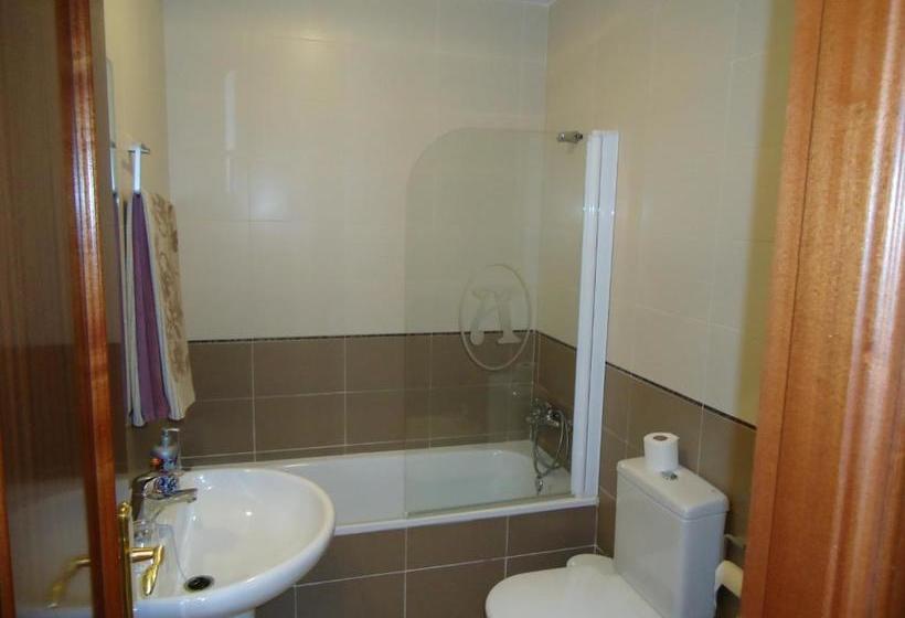 Пансион Hostal Los Claveles