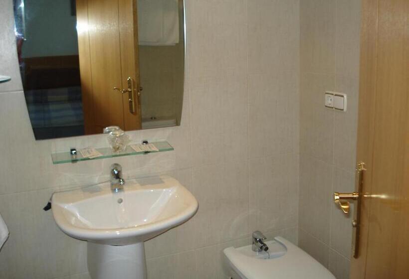 ペンション Hostal Mediterraneo