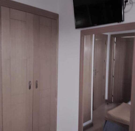 ペンション Hostal Mediterraneo