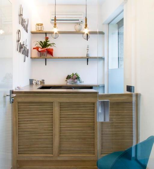 פנסיון Hostal Portofino