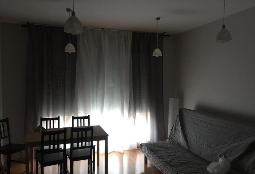 پانسیون Hostal Restaurante Avenida De Madrid