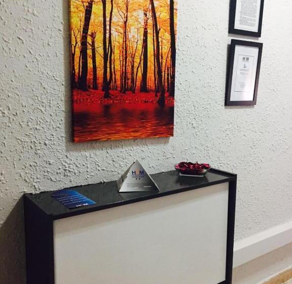 پانسیون Hostal Restaurante Avenida De Madrid