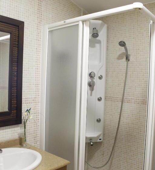 פנסיון Hostal Restaurante Bustos